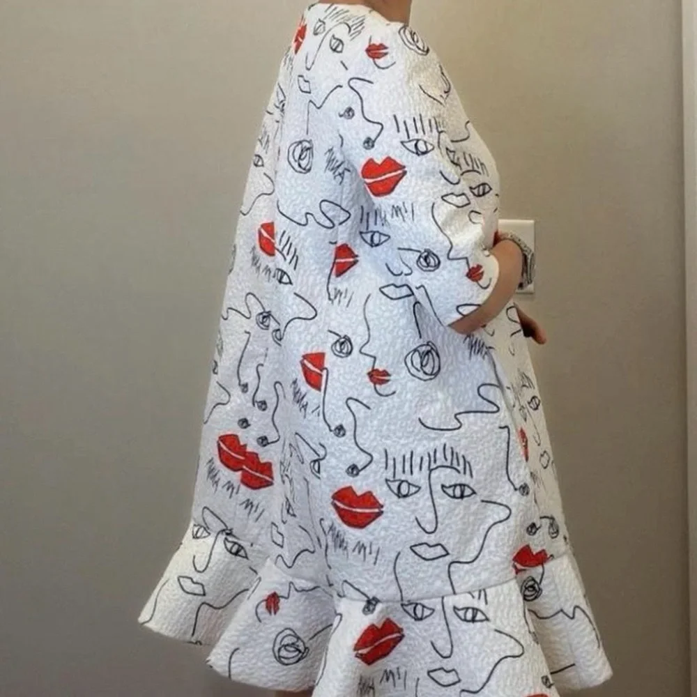 MANUA MANADO ABSTRACT DRESS WITH RUFFLE HEM - Picture 16 of 16
